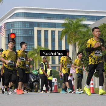 Runner Photo 6472773