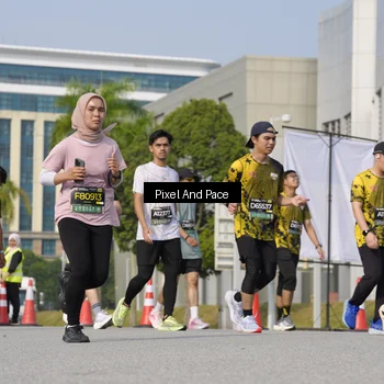 Runner Photo 6472789