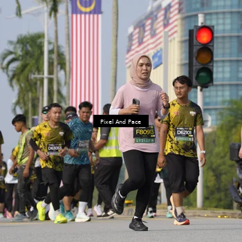 Runner Photo 6472820