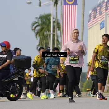 Runner Photo 6472830