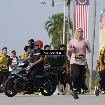 Runner Photo 6472831
