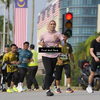 Runner Photo 6472851