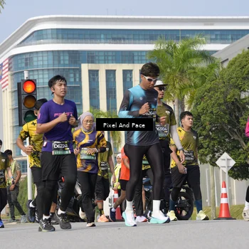 Runner Photo 6472891