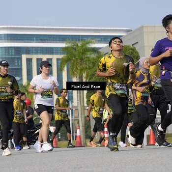 Runner Photo 6472894