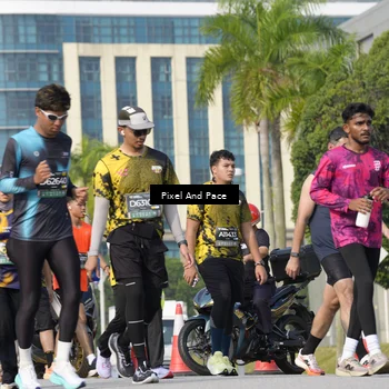 Runner Photo 6472910