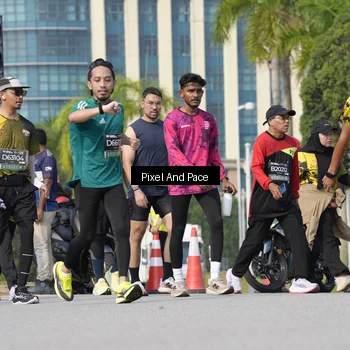 Runner Photo 6472931