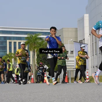 Runner Photo 6472992