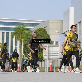 Runner Photo 6473114