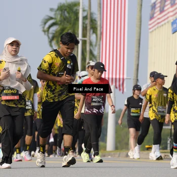 Runner Photo 6473152