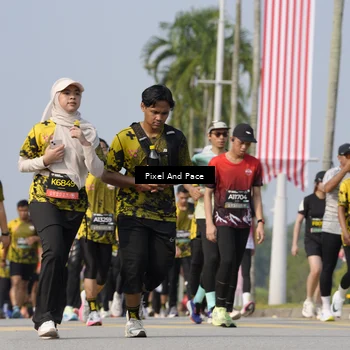 Runner Photo 6473166