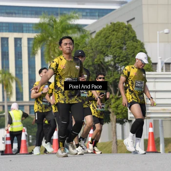 Runner Photo 6473255