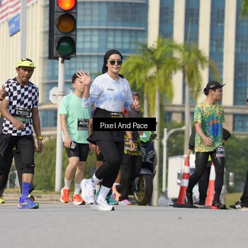 Runner Photo 6473435