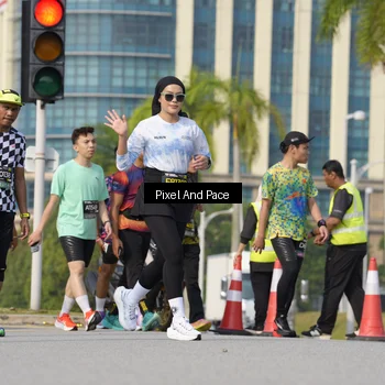 Runner Photo 6473437