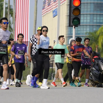 Runner Photo 6473448