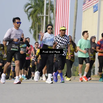 Runner Photo 6473475
