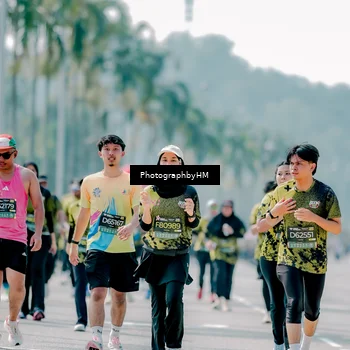 Runner Photo 6473589