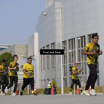 Runner Photo 6473593