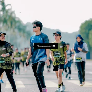 Runner Photo 6474015