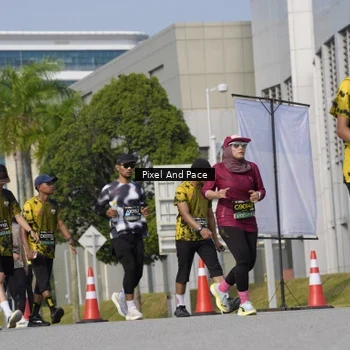 Runner Photo 6474073