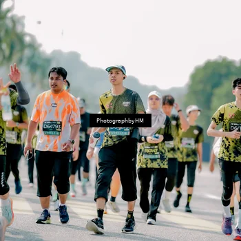 Runner Photo 6474108