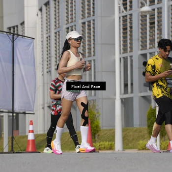Runner Photo 6474129