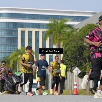 Runner Photo 6474234