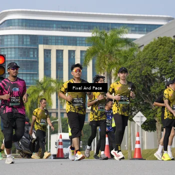 Runner Photo 6474270