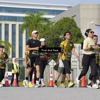 Runner Photo 6474286