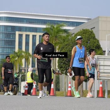Runner Photo 6474419
