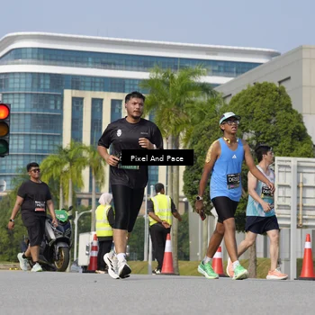 Runner Photo 6474435