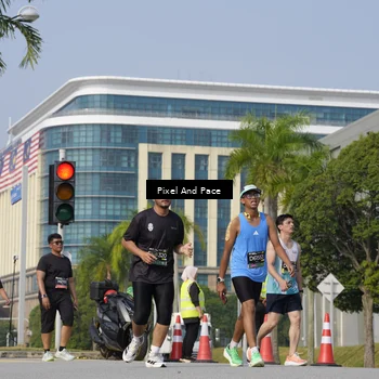 Runner Photo 6474440