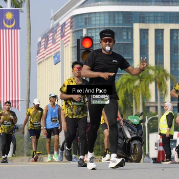 Runner Photo 6474548