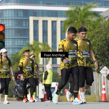 Runner Photo 6474611