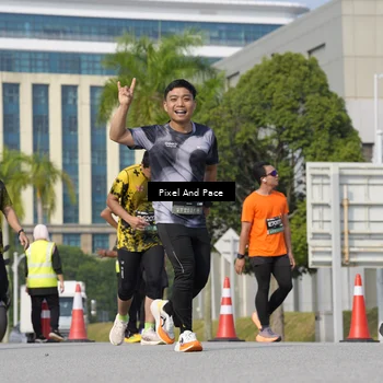 Runner Photo 6474654