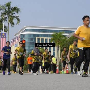Runner Photo 6474700