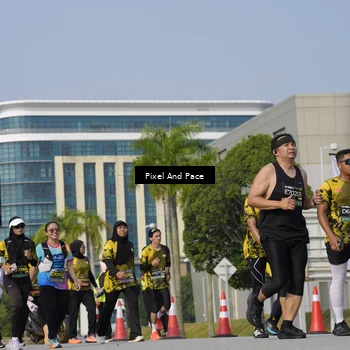 Runner Photo 6474836