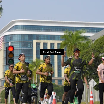 Runner Photo 6474869