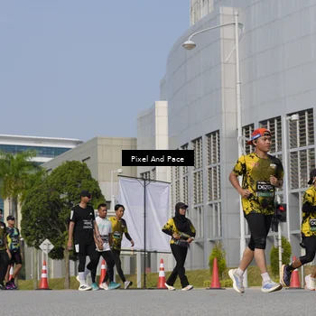 Runner Photo 6474972