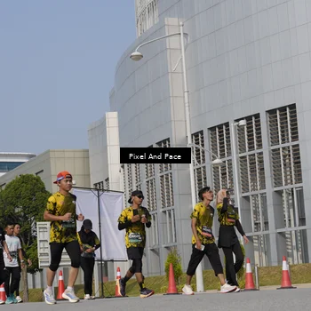 Runner Photo 6475002