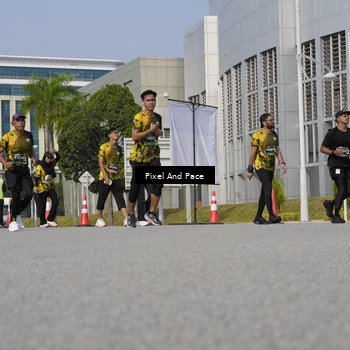 Runner Photo 6475006