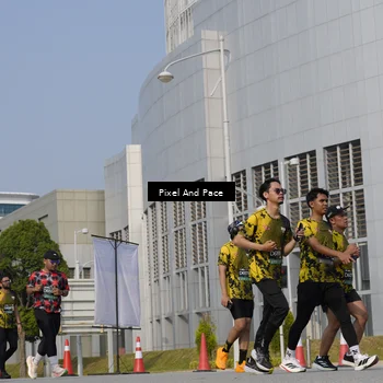 Runner Photo 6475035
