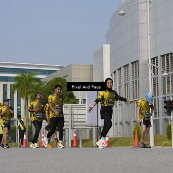 Runner Photo 6475079