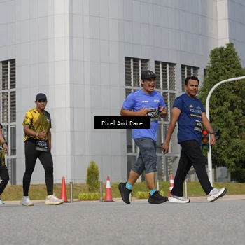 Runner Photo 6475150