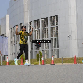 Runner Photo 6475234