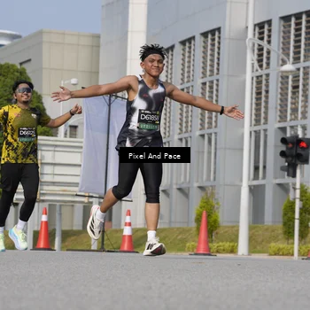 Runner Photo 6475257