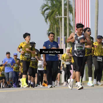 Runner Photo 6475303