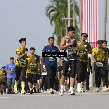 Runner Photo 6475314