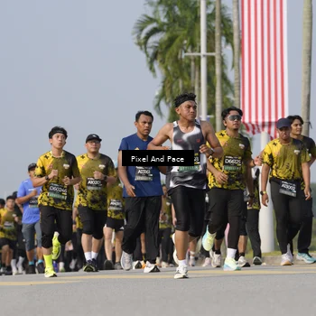 Runner Photo 6475323