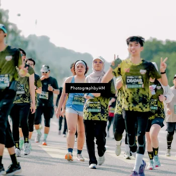 Runner Photo 6475368