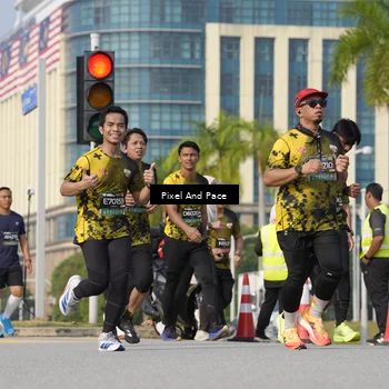 Runner Photo 6475380